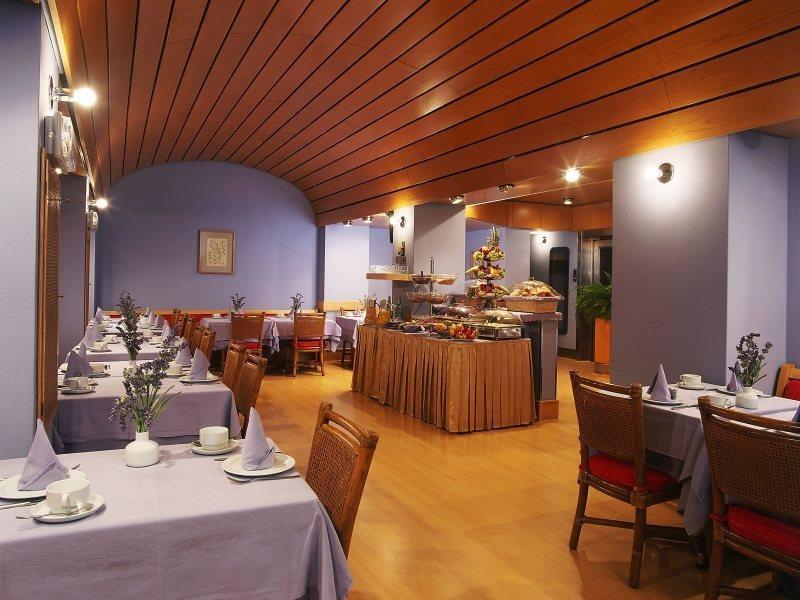 Hotel Mediolanum Restaurang bild